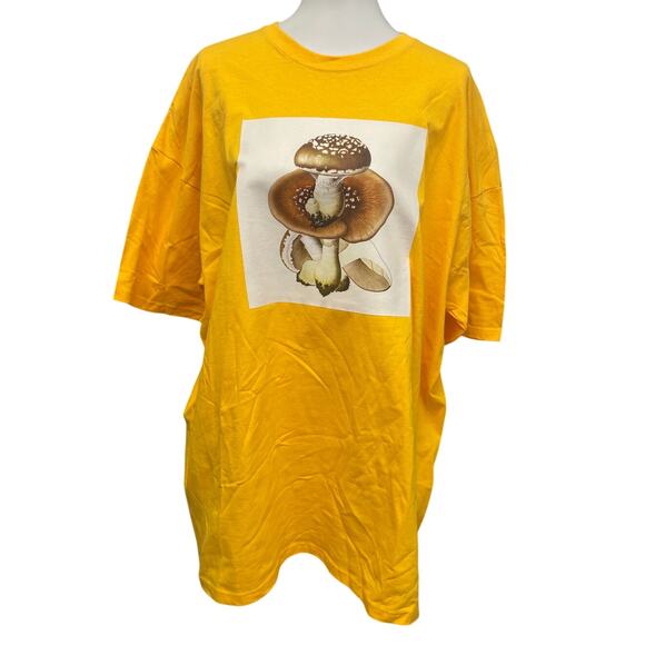 New Hand Printed Upcycled Mens 3XL Pleurotus Spodoleucus Oyster Mushroom T-Shirt - Picture 1 of 5